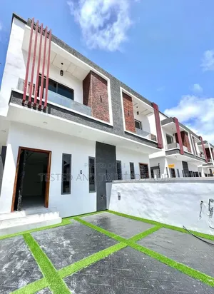 4bdrm Duplex in Chevron for rent