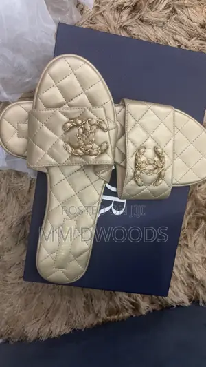 Flat Slippers