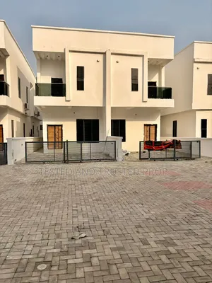 4bdrm Duplex in Orchid Road Lekki, Chevron for sale