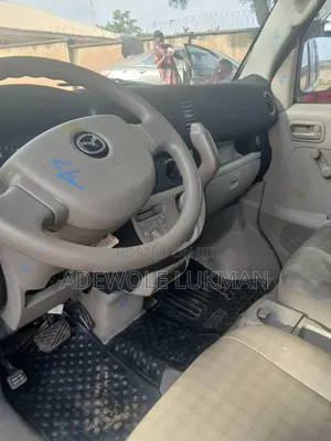 Mazda E2200 2017 Silver