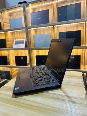 Laptop Dell Latitude 5491 8GB Intel Core i5 SSD 256GB