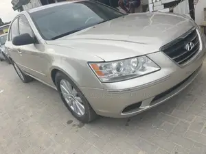 Hyundai Sonata 2009 Gold