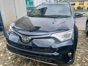 Toyota RAV4 SE 4dr SUV AWD (2.5L 4cyl 6A) 2018 Blue