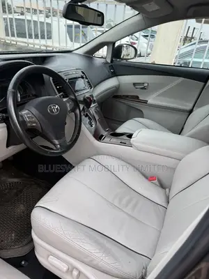 Toyota Venza XLE 2012 Gray