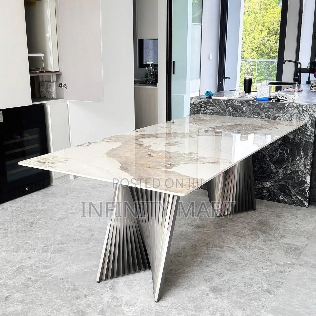 Symphony Dining Table.
