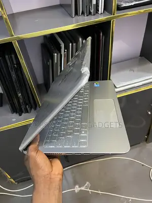 Laptop HP Envy 15t 8GB Intel Core i7 SSD 128GB