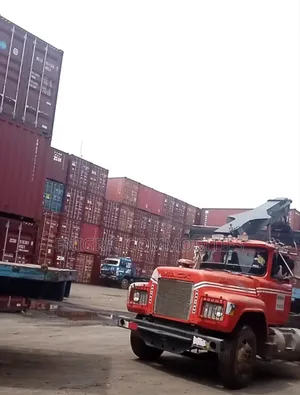 20ft Shipping Containers – Ready for Immediate Pickup