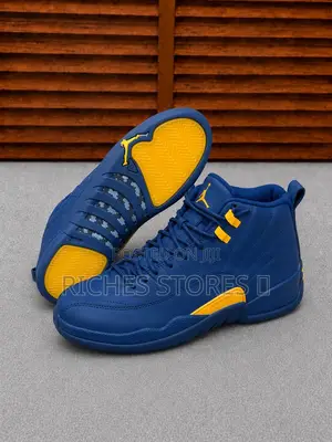 Nike Air Jordan 12 Retro "Michigan