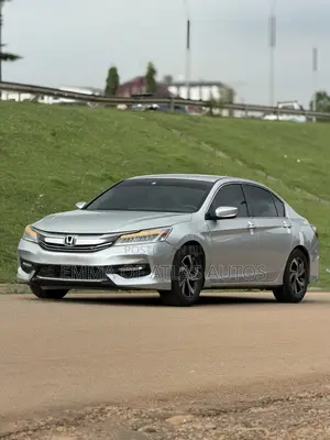 Honda Accord LX 4dr Sedan FWD (2.4L 4cyl 2A) 2016 Silver