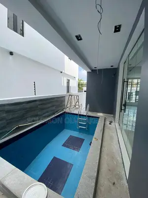 5bdrm Duplex in Lekki Phase 1 for sale