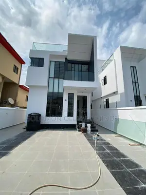 5bdrm Duplex in Lekki Phase 1 for sale