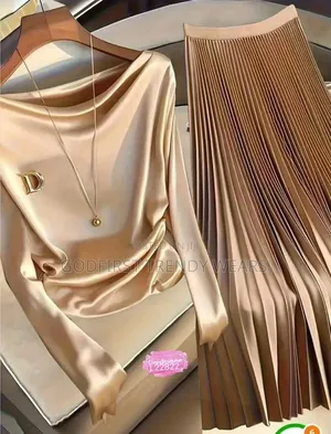 New Design Pleated Skirt and Top