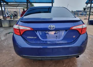 Toyota Corolla 2016 Blue