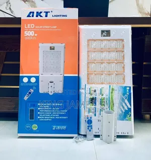 500 Watts Akt Solar Street Light – Smart Solar Security Lighting