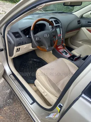 Lexus ES 2012 Gold