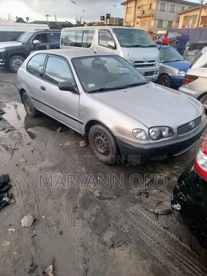 Toyota Corolla 1999 Silver