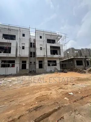 5bdrm Duplex in Katampe Extension for sale