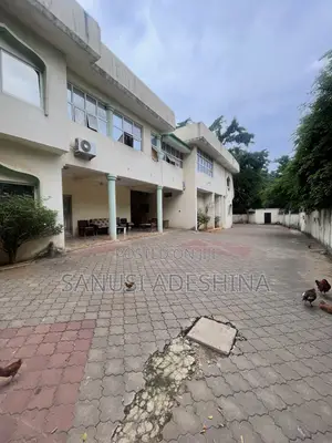 8bdrm Duplex in Maitama Main,Fct for sale