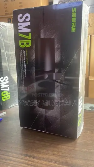 Shure Sm7b Cardioid Dynamic Legendary Vocal Microphone