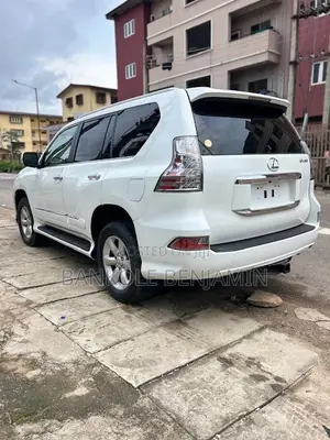 Lexus GX 460 Base 2017 White