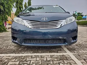 Toyota Sienna 2011 Beige