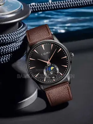 Premium Tomi Men’S Luxury Leather Quartz Watch