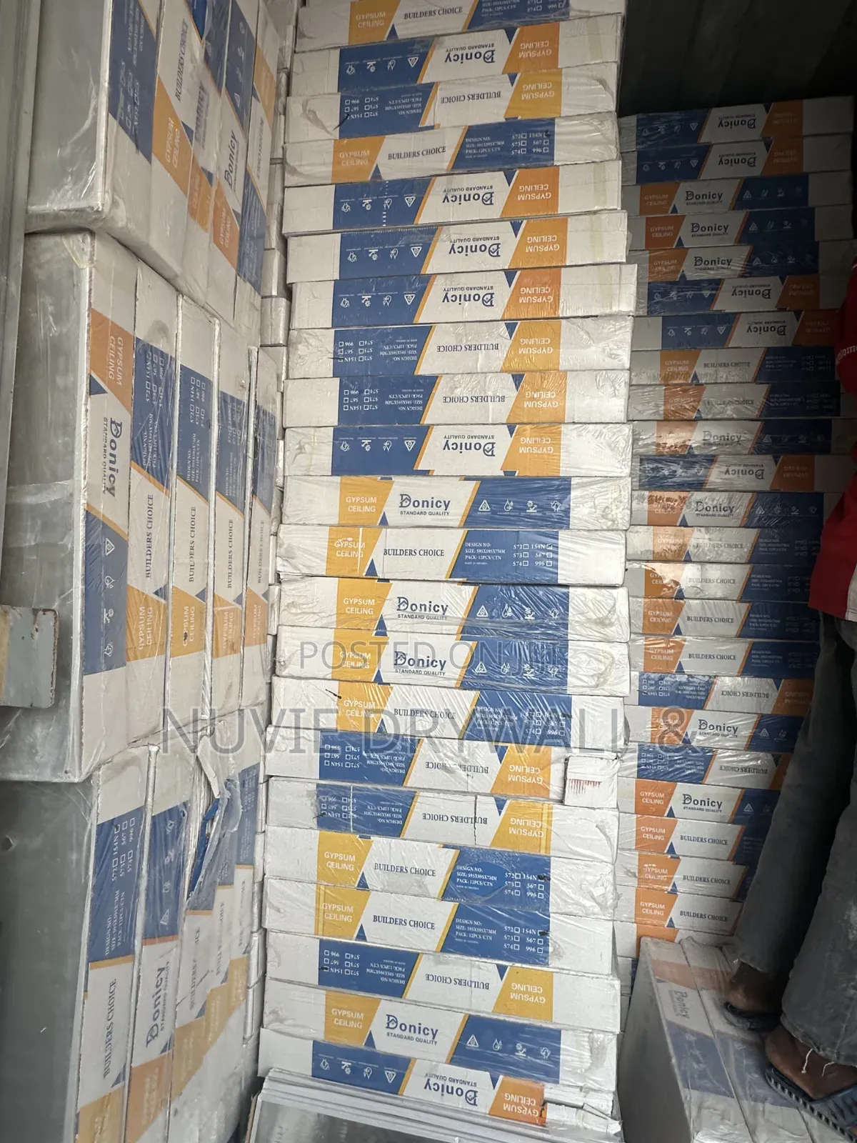 Suspended Ceiling With Grids