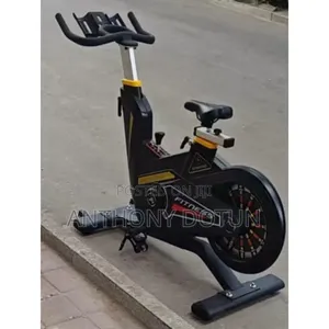 Xb-12 Commercial Indoor Spinning Bike Featuring Magnetic Resistance