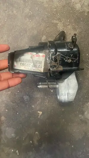 Genuine Engine Sitting Corolla 2012