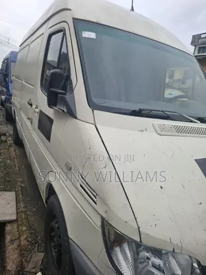 Mercedes-Benz Sprinter 2005 White