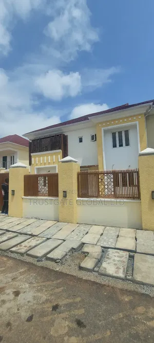 4bdrm Duplex in Fha, Guzape District for sale