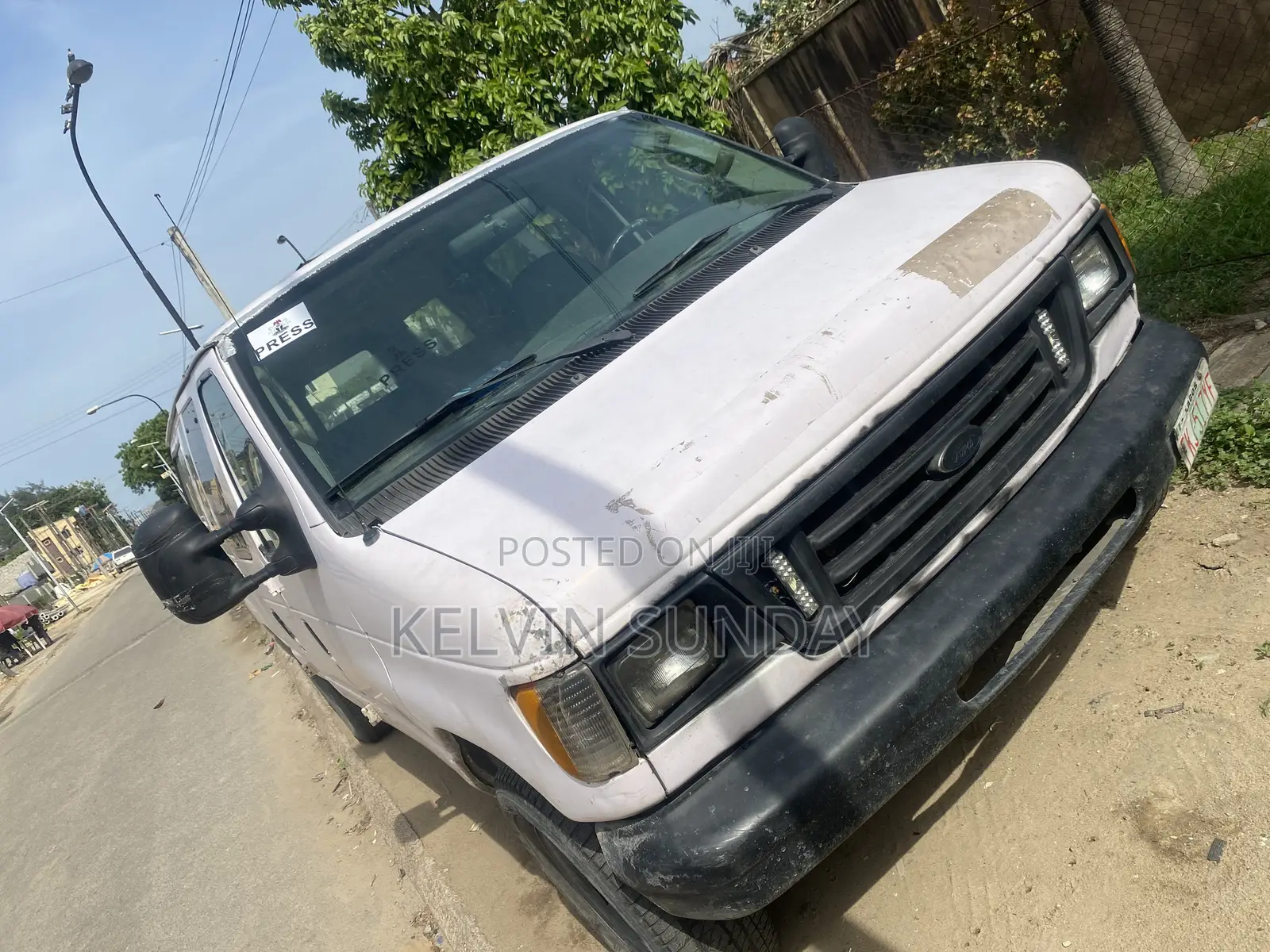 Ford E350 2006 White