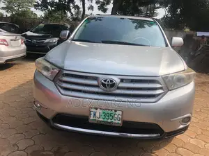 Toyota Highlander Limited 2012 Silver