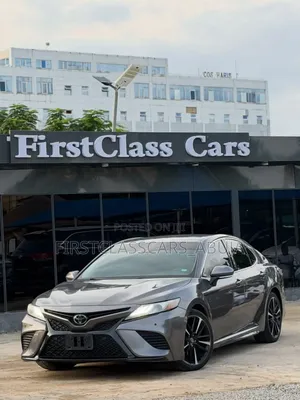 Toyota Camry 2018 Gray