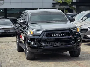 Toyota Hilux 2023 Black