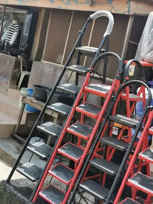 Foldable And Collapsible Step Ladders