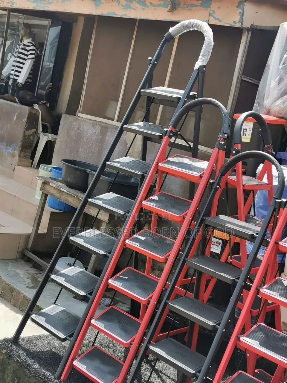 Foldable And Collapsible Step Ladders