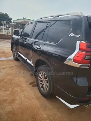 Toyota Land Cruiser Prado 2.7 i 2012 Black