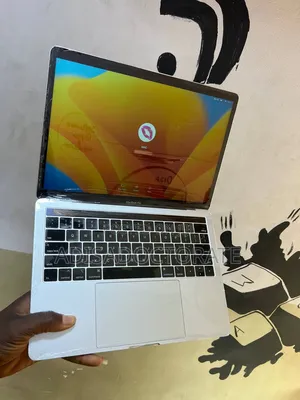 Laptop Apple MacBook 2019 8GB Intel Core i5 SSD 128GB