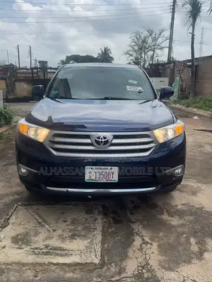 Toyota Highlander 3.5L 4WD 2013 Blue