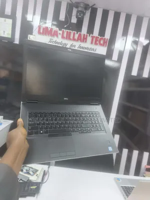Laptop Dell Precision 7740 32GB Intel Core i7 SSD 512GB