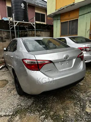 Toyota Corolla LE Eco Plus 4dr Sedan (1.8L 4cyl CVT) 2015 Silver