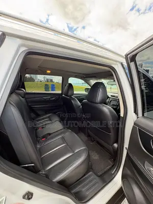 Nissan Rogue SL 4dr SUV AWD (2.5L 4cyl CVT) 2015 Silver