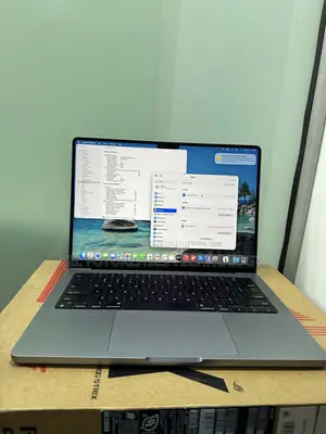 Laptop Apple MacBook Pro 2023 M3 16GB Apple M3 SSD 1T