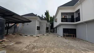 Newly Built 10 Bedrooms Detached