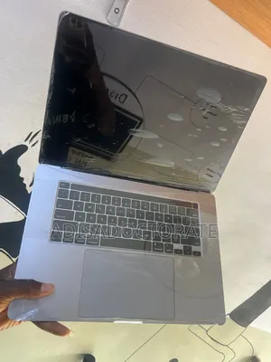 Laptop Apple MacBook Pro 2019 16GB Intel Core i9 SSD 1T