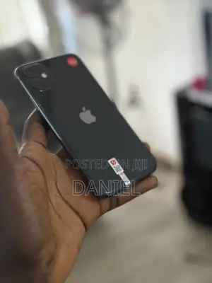Apple iPhone 11 64 GB Black