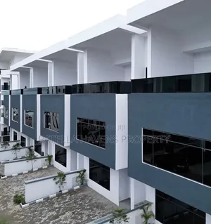 4bdrm Townhouse/Terrace in Guzape District for sale