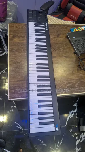 Alesis V61 Studio Midi Controller Keyboard