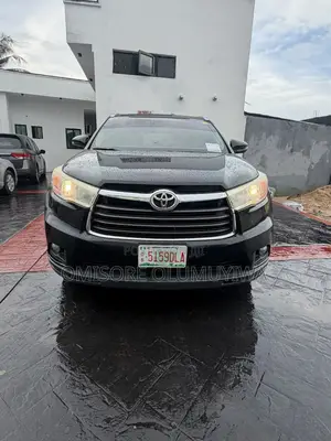 Toyota Highlander XLE 4dr SUV AWD (3.5L 6cyl 6A) 2014 Black
